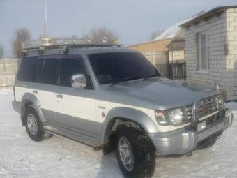 1996 Mitsubishi Pajero Photos