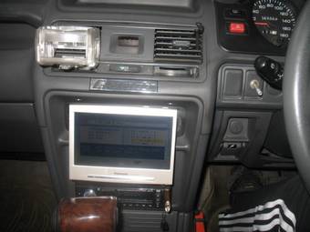 1996 Mitsubishi Pajero Pictures