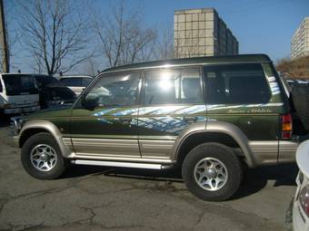 1996 Mitsubishi Pajero Pictures