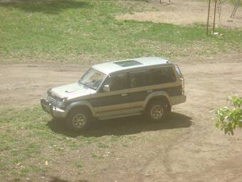 1996 Mitsubishi Pajero Photos