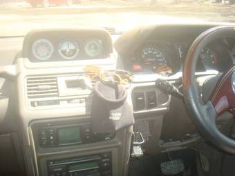 1996 Mitsubishi Pajero Photos
