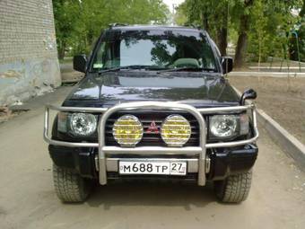 1996 Mitsubishi Pajero Photos