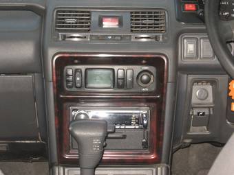 1996 Mitsubishi Pajero Photos