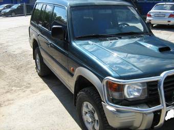 1996 Mitsubishi Pajero Pictures