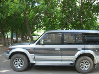1996 Mitsubishi Pajero Photos