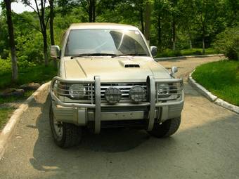 1996 Mitsubishi Pajero Photos