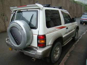 1996 Mitsubishi Pajero Pics