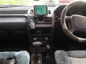 1996 Mitsubishi Pajero Images