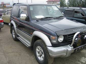 1996 Mitsubishi Pajero Wallpapers