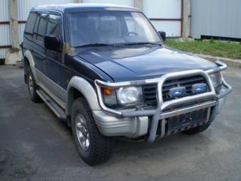 1996 Mitsubishi Pajero Photos