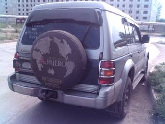 1996 Mitsubishi Pajero Pictures