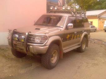 1996 Mitsubishi Pajero Photos