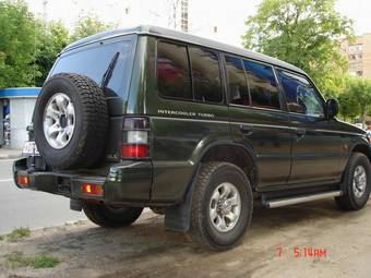 1996 Mitsubishi Pajero Images