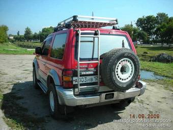 1996 Mitsubishi Pajero Pictures