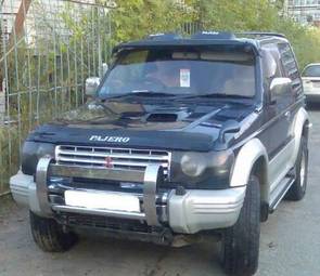 1996 Mitsubishi Pajero Photos