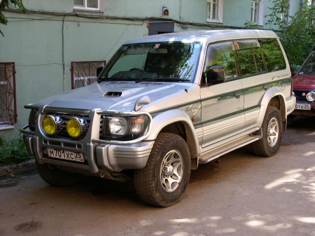 1997 Mitsubishi Pajero