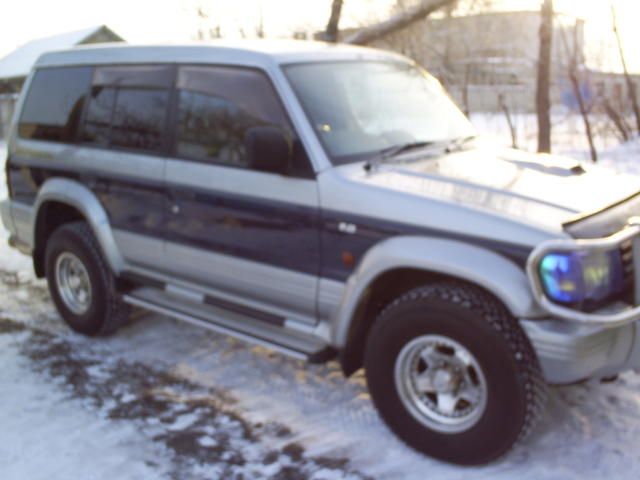 1997 Mitsubishi Pajero