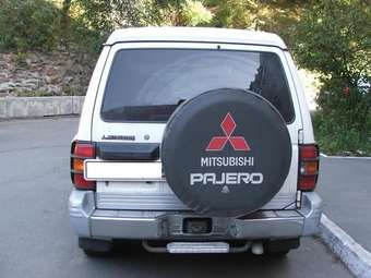 1997 Mitsubishi Pajero Photos