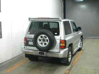 1997 Mitsubishi Pajero Pics