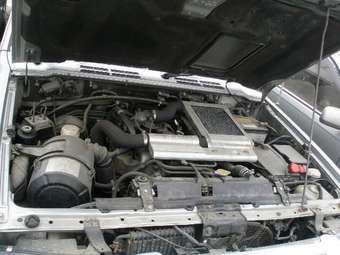 1997 Mitsubishi Pajero Photos