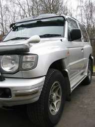 1997 Mitsubishi Pajero Images