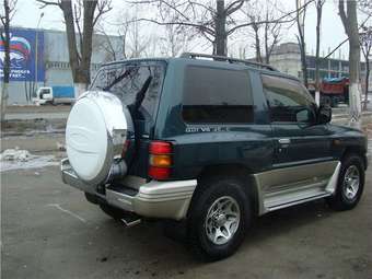 1997 Mitsubishi Pajero Pics