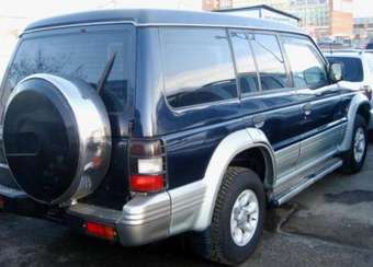 1997 Mitsubishi Pajero Pictures
