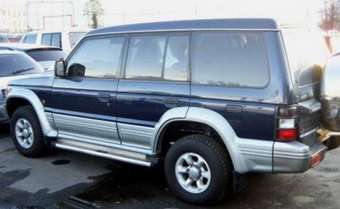 1997 Mitsubishi Pajero Photos