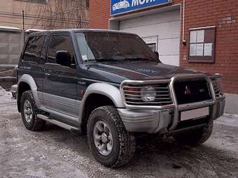 1997 Mitsubishi Pajero Pics