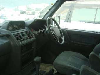 1997 Mitsubishi Pajero Photos