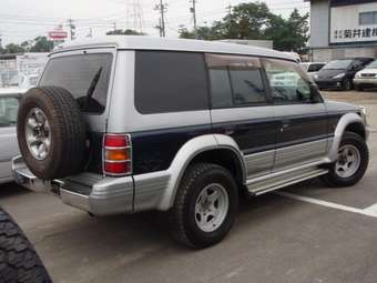 1997 Mitsubishi Pajero Pics