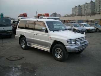 1997 Mitsubishi Pajero Pics