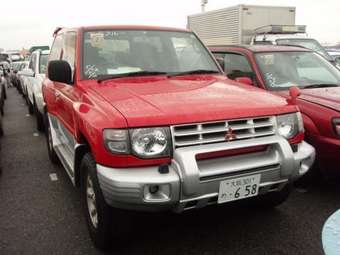 1997 Mitsubishi Pajero Wallpapers