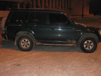 1997 Mitsubishi Pajero Pictures