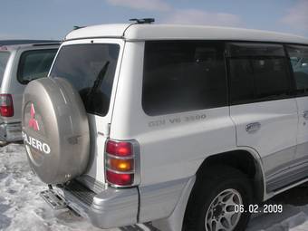 1997 Mitsubishi Pajero Photos