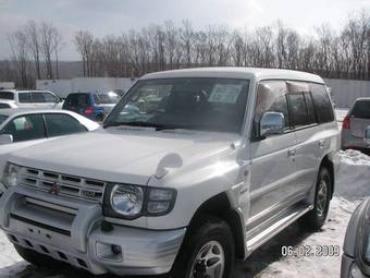 1997 Mitsubishi Pajero Photos