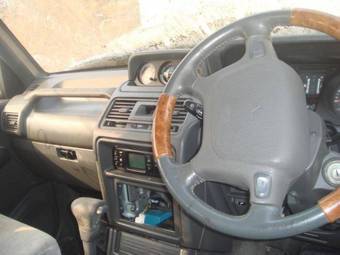 1997 Mitsubishi Pajero Photos