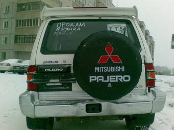 1997 Mitsubishi Pajero Images