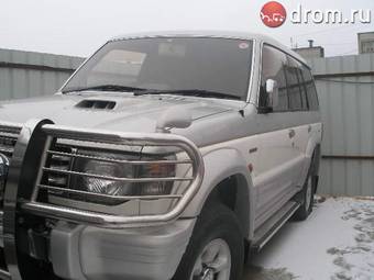 1997 Mitsubishi Pajero Images