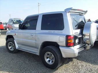 1997 Mitsubishi Pajero Pics