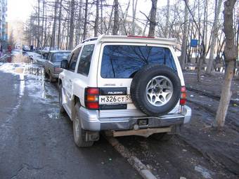 1997 Mitsubishi Pajero Photos