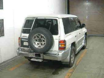1997 Mitsubishi Pajero Pictures