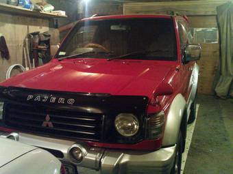 1997 Mitsubishi Pajero Pictures