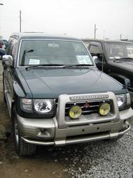 1997 Mitsubishi Pajero Photos