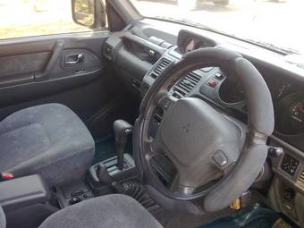 1997 Mitsubishi Pajero Photos