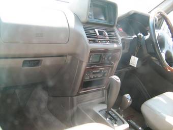 1997 Mitsubishi Pajero Photos
