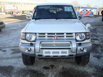 1997 Mitsubishi Pajero Pictures