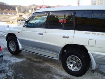 1997 Mitsubishi Pajero Pics