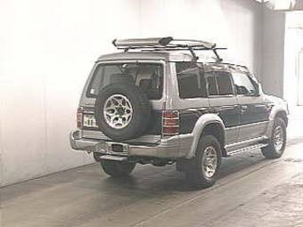 1997 Mitsubishi Pajero Photos