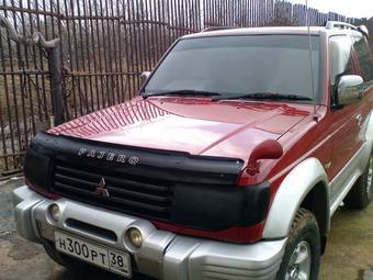 1997 Mitsubishi Pajero Pictures